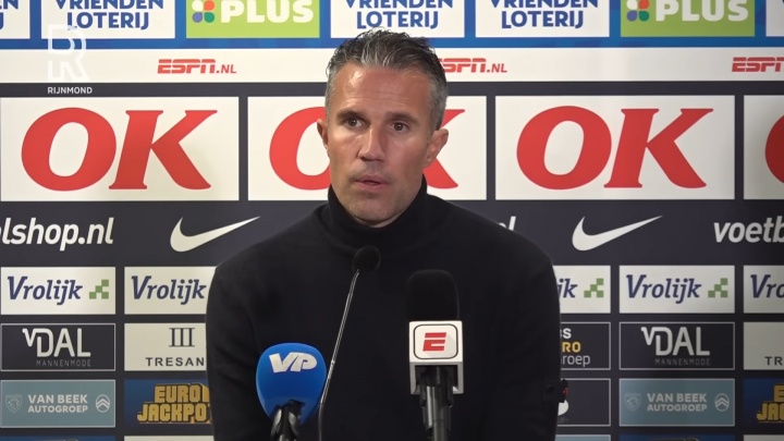 星空体育中文网-被球迷怒骂"滚蛋"！范佩西：听到了，但这些年我已练就一副厚脸皮