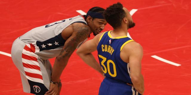 库里PK比尔引众人关注 得分王之争却变成打铁大战